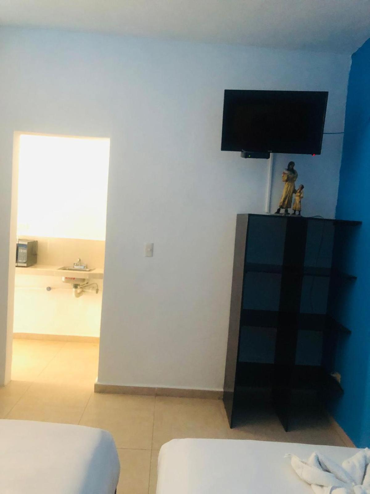 Easy Hotel Playa del Carmen Esterno foto