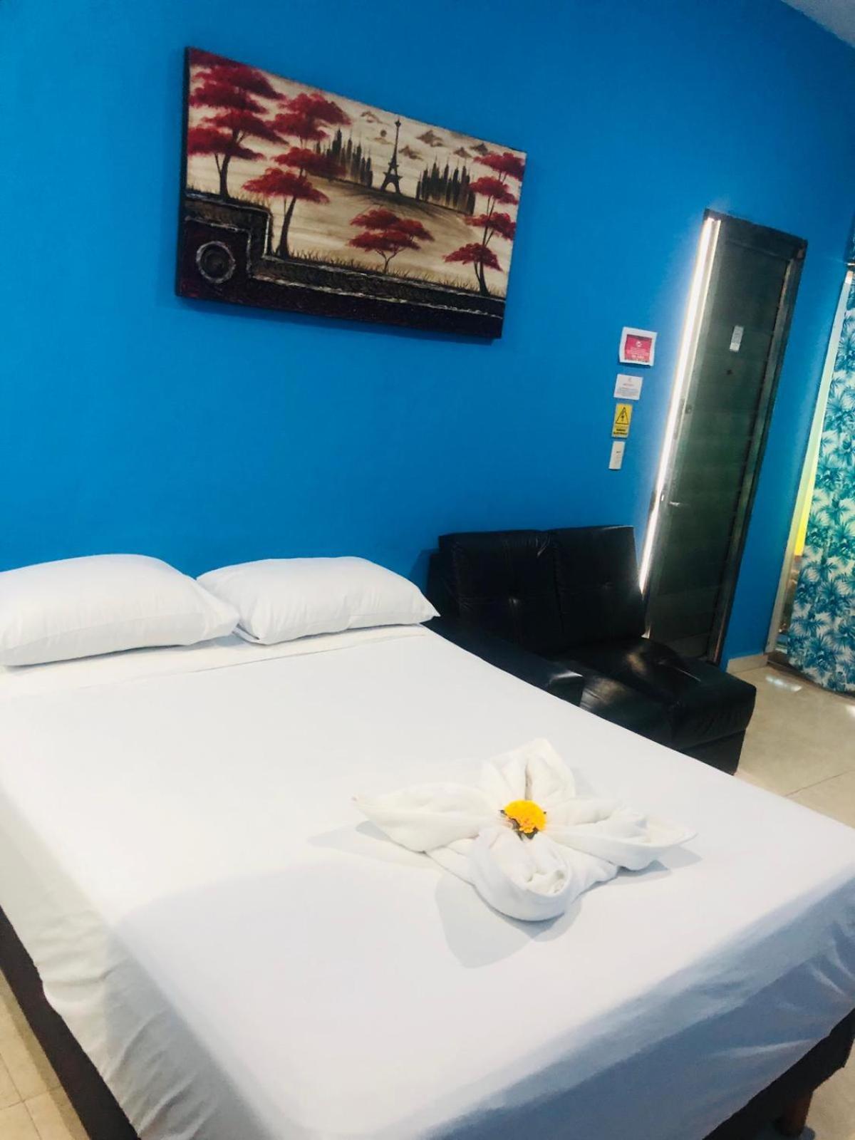 Easy Hotel Playa del Carmen Esterno foto