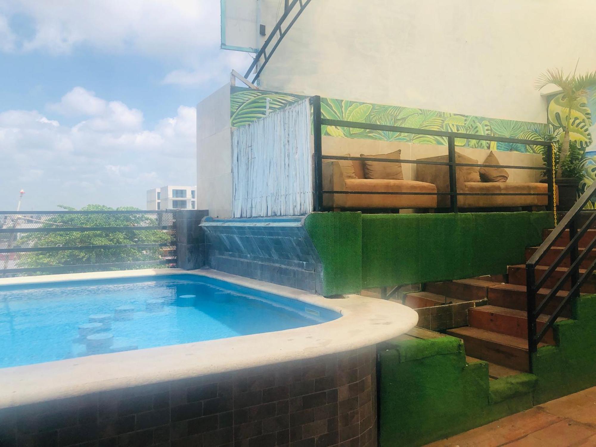 Easy Hotel Playa del Carmen Esterno foto
